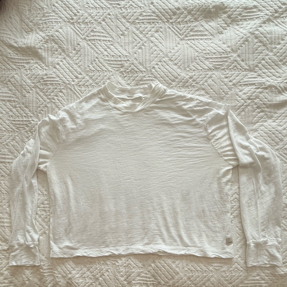 Vuori Sundown Slub Long Sleeve Crop Tee in White